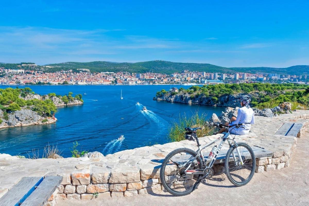 Apartment L&L Šibenik Buitenkant foto